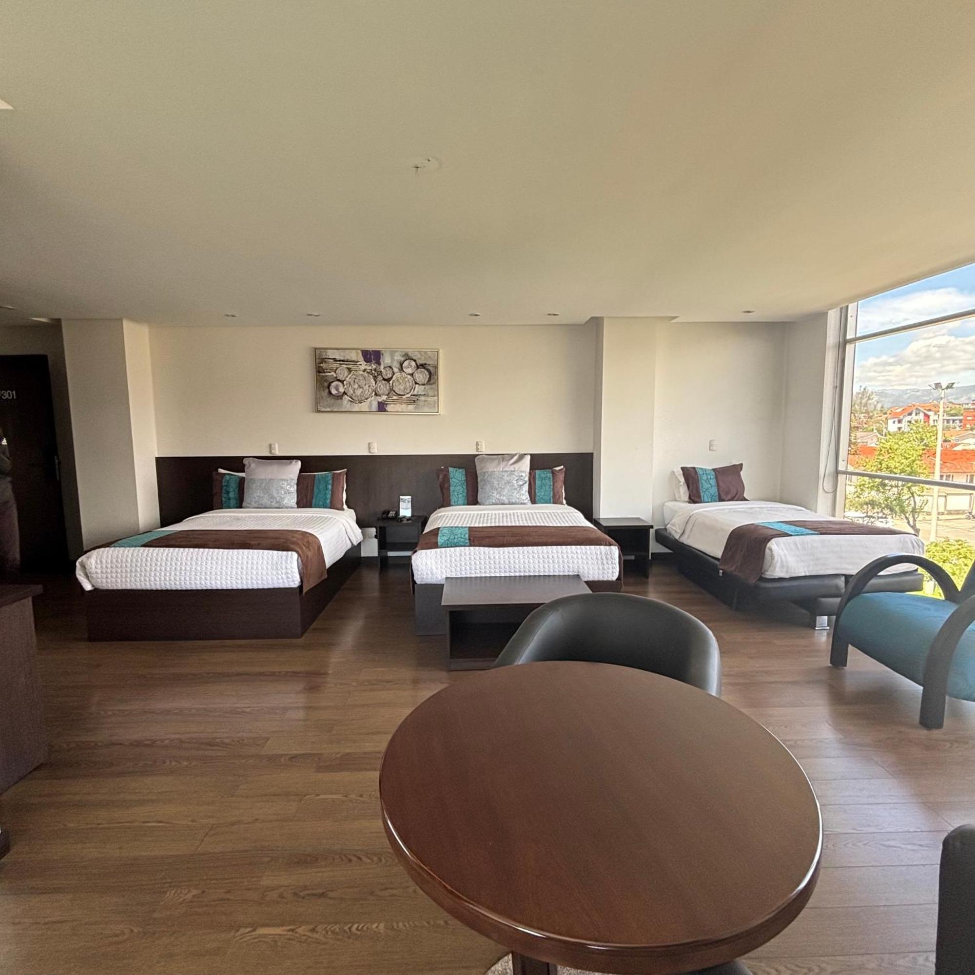 Hotel Valgus Cuenca Luaran gambar